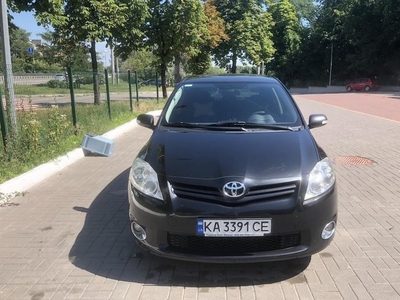 Продам Toyota Auris в Киеве 2011 года выпуска за 10 000$