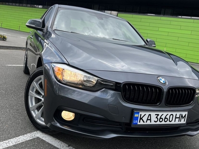 Продам BMW 320 в Киеве 2017 года выпуска за 17 600$