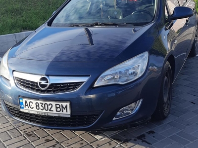 Продам Opel Astra J в Киеве 2012 года выпуска за 6 600$