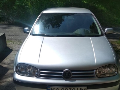 Продам Volkswagen Golf VI в Киеве 2001 года выпуска за 4 400$