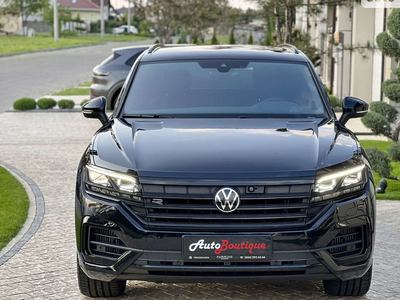 Продам Volkswagen Touareg 3.0 TFSI (340 к.с.) R-Line в Одессе 2022 года выпуска за 77 000$