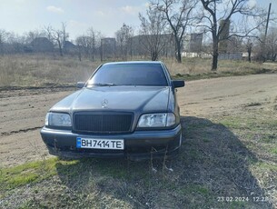 Мерседес W 202 2.0AT