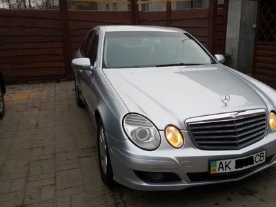 Продам Mercedes-Benz E-Класс, 2008
