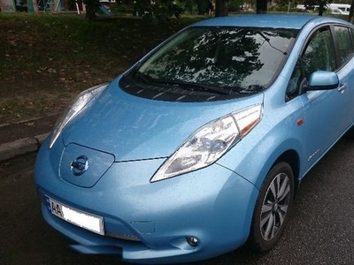 Продам Nissan Leaf, 2014