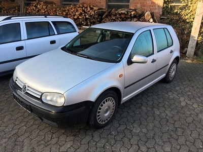 Продам Volkswagen Golf, 1999