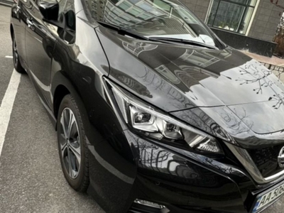 Продам Nissan Leaf 40kWh в Киеве 2021 года выпуска за 19 300$
