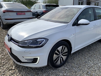 Продам Volkswagen e-Golf ТепловийАдаптивнийПідігрівсиді в Львове 2019 года выпуска за 15 700$