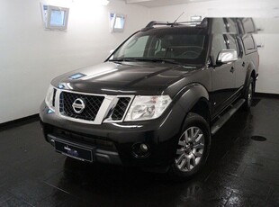 Продам Nissan Navara 3.0 dCi Turbo AT 4WD (231 л.с.) LE (B--DE), 2014