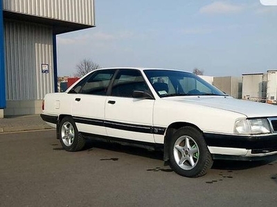 Продам Audi 100, 1988