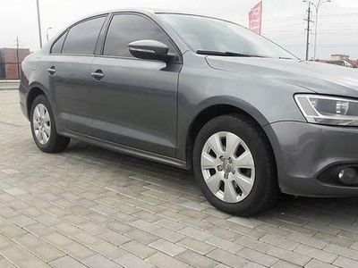 Продам Volkswagen Jetta, 2012