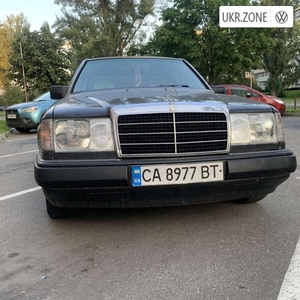 Mercedes-Benz E-Класс I (W124) 1992