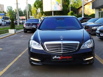 Продам Mercedes-Benz S-Class 500 в Одессе 2011 года выпуска за 29 000$