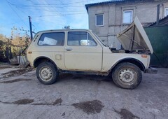 Продам ВАЗ 2121 в г. Мариуполь, Донецкая область 1983 года выпуска за 800$