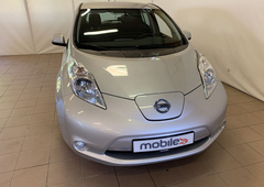 Продам Nissan Leaf в Одессе 2015 года выпуска за 9 400$