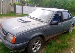Продам Opel Ascona в Черновцах 1988 года выпуска за 750$