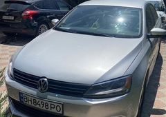 Продам Volkswagen Jetta в Одессе 2013 года выпуска за 9 000$