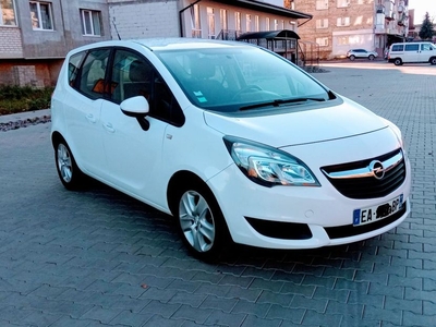 Продам Opel Meriva 1.6cdti в г. Дубно, Ровенская область 2016 года выпуска за 8 200$