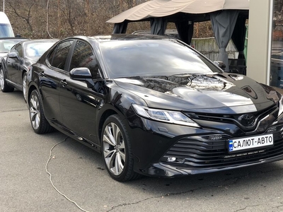 Продам Toyota Camry в Киеве 2019 года выпуска за 28 500$
