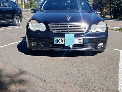 Продам Mercedes-Benz C-Class С 220 Сdi в Киеве 2000 года выпуска за 4 200$