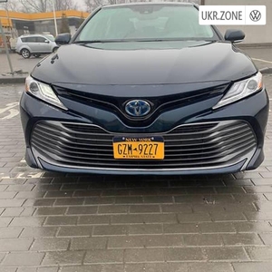 Toyota Camry VIII (XV70) 2019