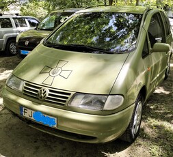 Volkswagen Sharan 1999 года выпуска