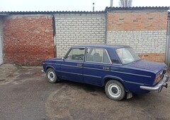 Продам ВАЗ 2103 в Харькове 1983 года выпуска за 900$