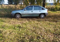 Продам Opel Kadett в г. Макаров, Киевская область 1990 года выпуска за 1 700$