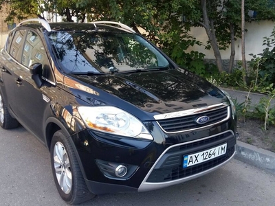 Продам Ford Kuga в Харькове 2010 года выпуска за 11 700$