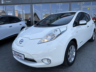 Продам Nissan Leaf 24kwt в Черновцах 2014 года выпуска за 10 900$