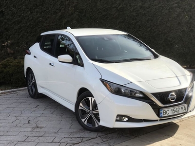 Продам Nissan Leaf SV в г. Жолква, Львовская область 2022 года выпуска за 22 999$
