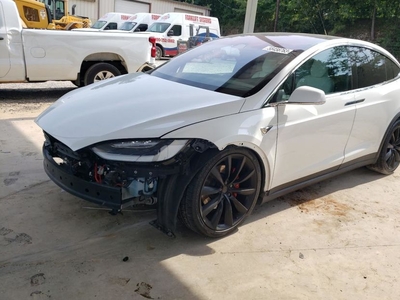 Продам Tesla Model X в Луцке 2015 года выпуска за 24 500$