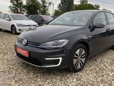Продам Volkswagen e-Golf 35.8 kWh 100 кВт/136 к.с. в Львове 2020 года выпуска за 17 600$