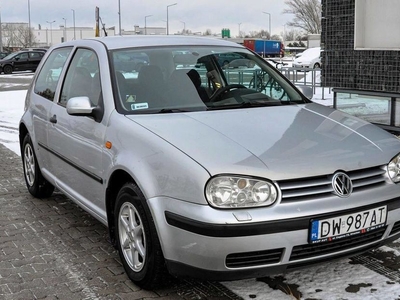 Продам Volkswagen Golf IV в Харькове 2001 года выпуска за 1 000$