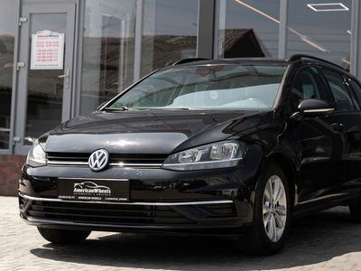 Продам Volkswagen Golf SportWagen S в Черновцах 2019 года выпуска за 16 400$