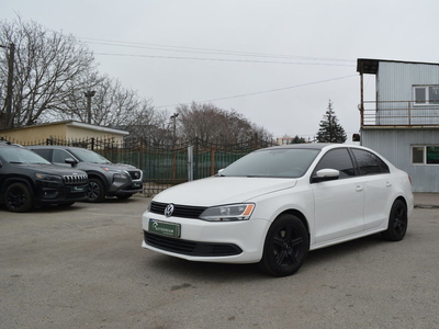 Продам Volkswagen Jetta SE в Одессе 2013 года выпуска за 9 300$