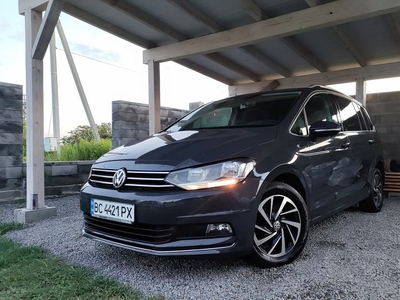 Продам Volkswagen Touran BEZ PIDKRASIV в Львове 2018 года выпуска за дог.
