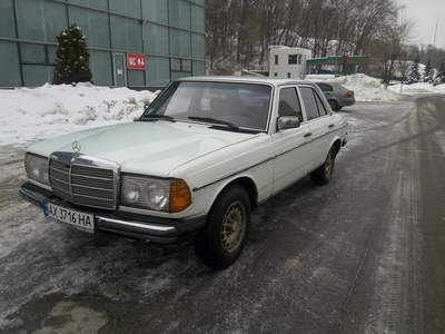Продам Mercedes-Benz E-Класс, 1977