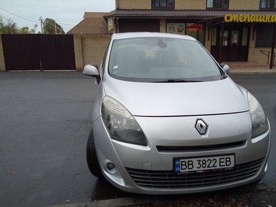 Продам Renault Grand Scenic в г. Лисичанск, Луганская область 2009 года выпуска за 7 250$