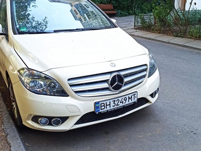 Продам Mercedes-Benz B 180 7G в Одессе 2013 года выпуска за 11 300$