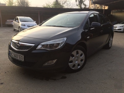 Продам Opel Astra J, 2012