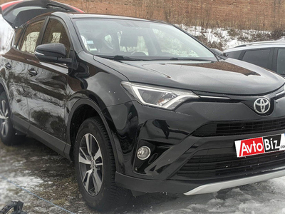 Продам Toyota Rav 4 в Ровно 2017 года выпуска за 24 000$