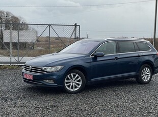 Продам Volkswagen Passat B8 2.0 110квт DSG LED в Львове 2020 года выпуска за 19 500$