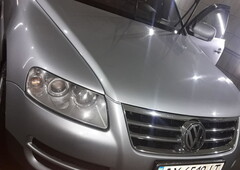 Продам Volkswagen Touareg в Харькове 2006 года выпуска за 12 000$