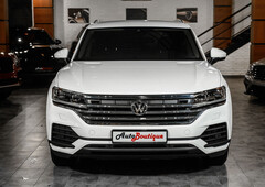 Продам Volkswagen Touareg в Одессе 2019 года выпуска за 55 500$