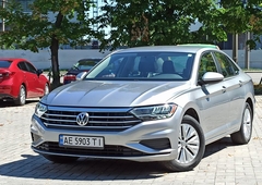 Продам Volkswagen Jetta в Днепре 2019 года выпуска за 14 950$