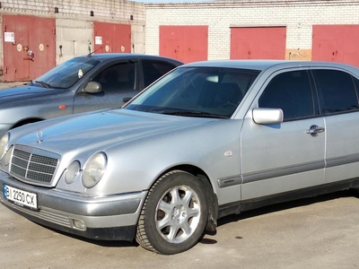 Продам Mercedes-Benz 280 E280 в г. Кременчуг, Полтавская область 1998 года выпуска за 5 500$