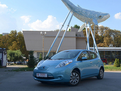 Продам Nissan Leaf в Киеве 2015 года выпуска за 8 999$