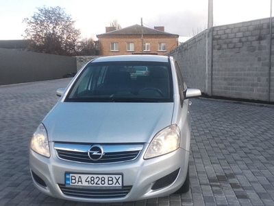 Продам Opel Zafira в Харькове 2009 года выпуска за 7 400$