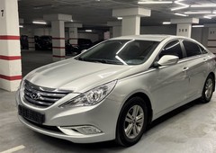Продам Hyundai Sonata LPI в Одессе 2013 года выпуска за 8 100$