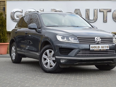 Продам Volkswagen Touareg в Одессе 2015 года выпуска за 25 500$